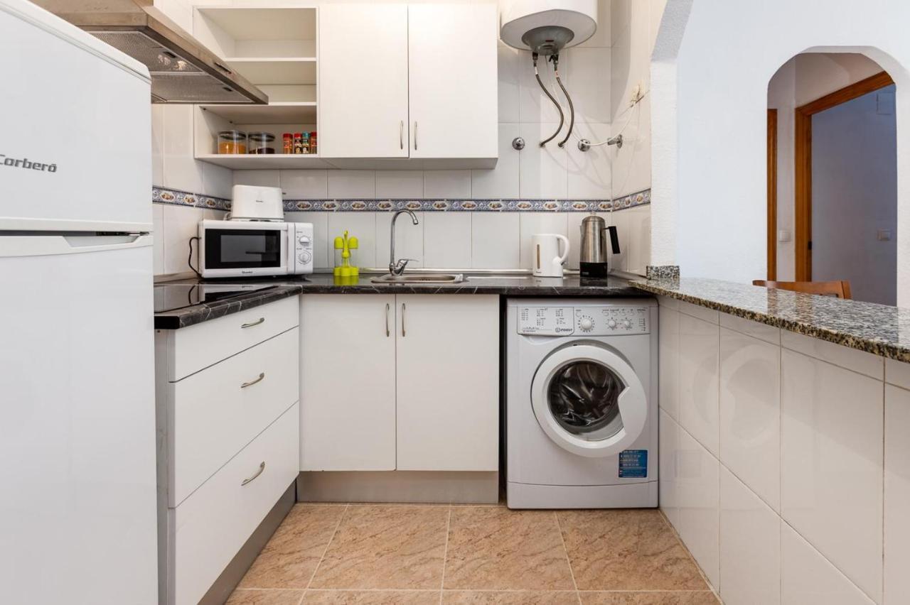 Bonito Apartamento De Dos Habitacion Y Piscina Torrevieja Eksteriør billede