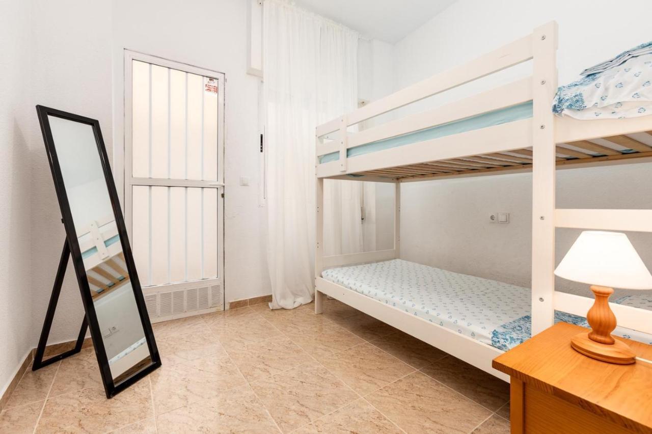 Bonito Apartamento De Dos Habitacion Y Piscina Torrevieja Eksteriør billede